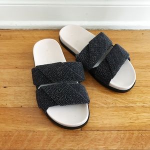 ✅SOLD✅ZARA Slides
